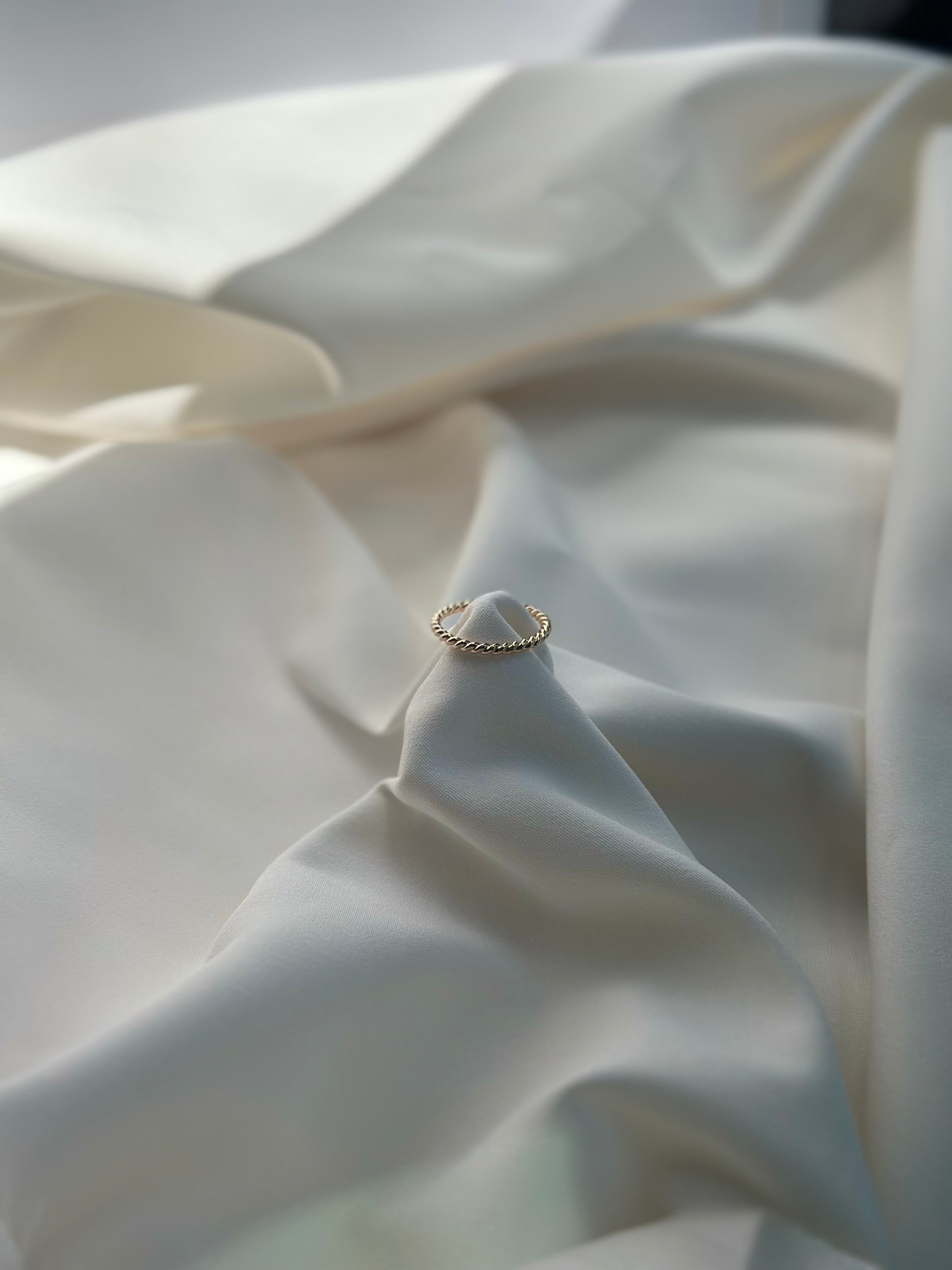 Intertwined (gold-filled)